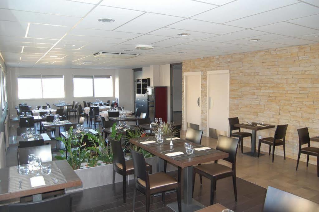 Hotel-Restaurant La Caborne Limonest Exteriér fotografie